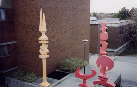 These strange structures outside of the PAS remind me of chess pieces.